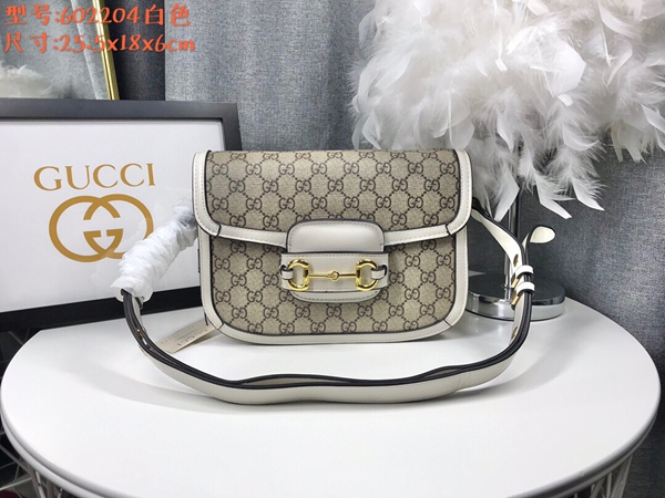 激安グッチバッグコピー正面デザイン